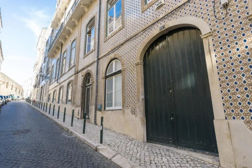 Large & Relaxing loft in Alfama — отзывы гостей и цены