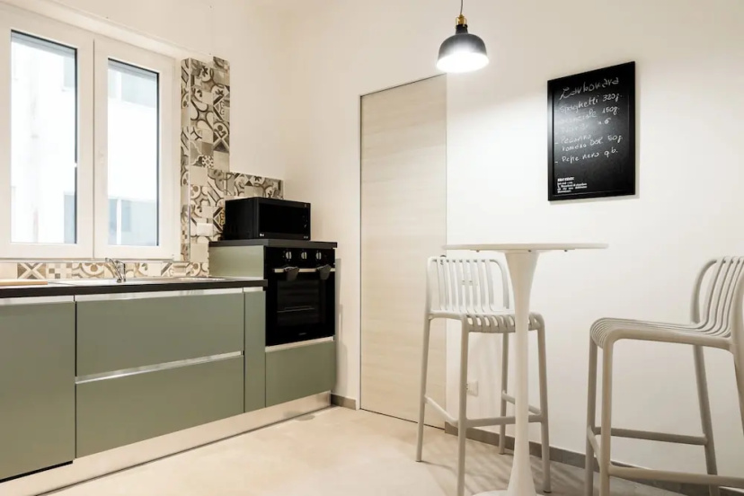 Цены на Domus Solis in Rome With 2 Bedrooms and 2 Bathrooms в Риме