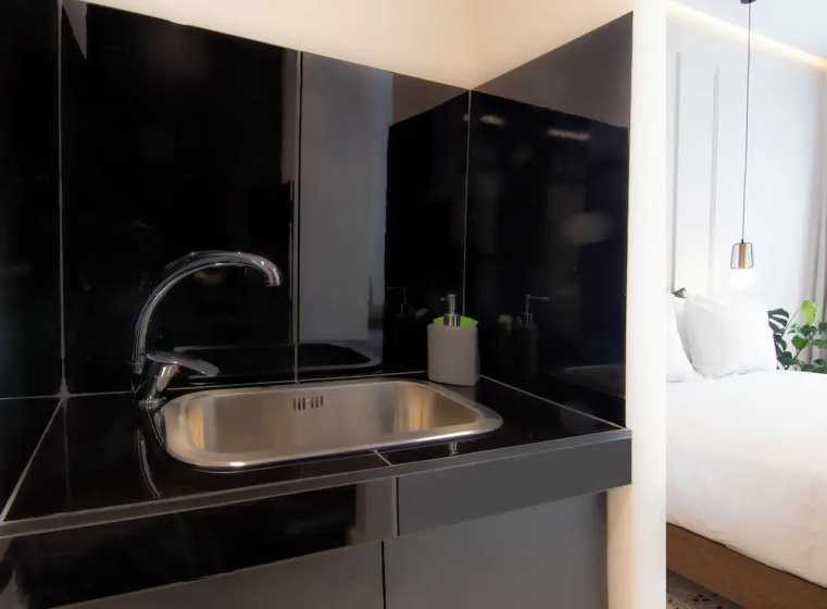 Mythodea Athens Suites — отзывы гостей и цены