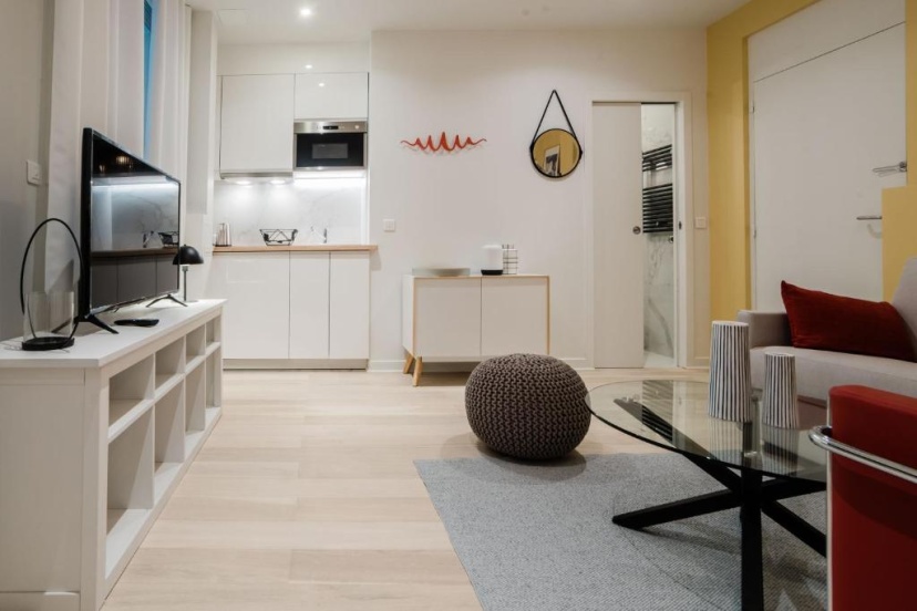 SUITE ELUARD au cœur de la Rive Gauche, neuf, design, 2 personnes — забронировать отель в Париже