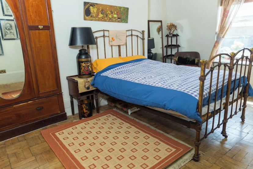 1 Bed Flat - Sleeps 2 - Wifi - Smoking — отель с удобным расположением в Лондоне