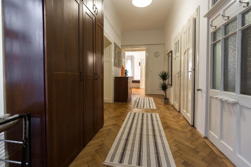 Szasz Buda Vila Apartment — забронировать отель в Будапеште
