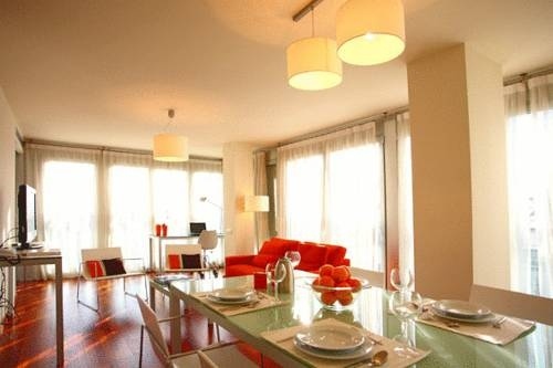 Apartamentos AR Barcelona — комфортный отель в Барселоне