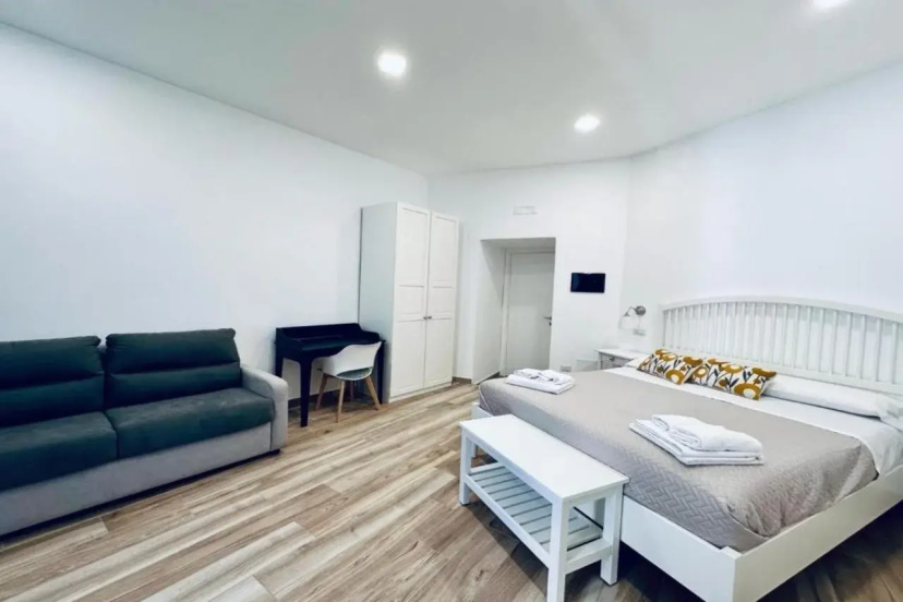 B&B Lara's Home — забронировать отель в Неаполе