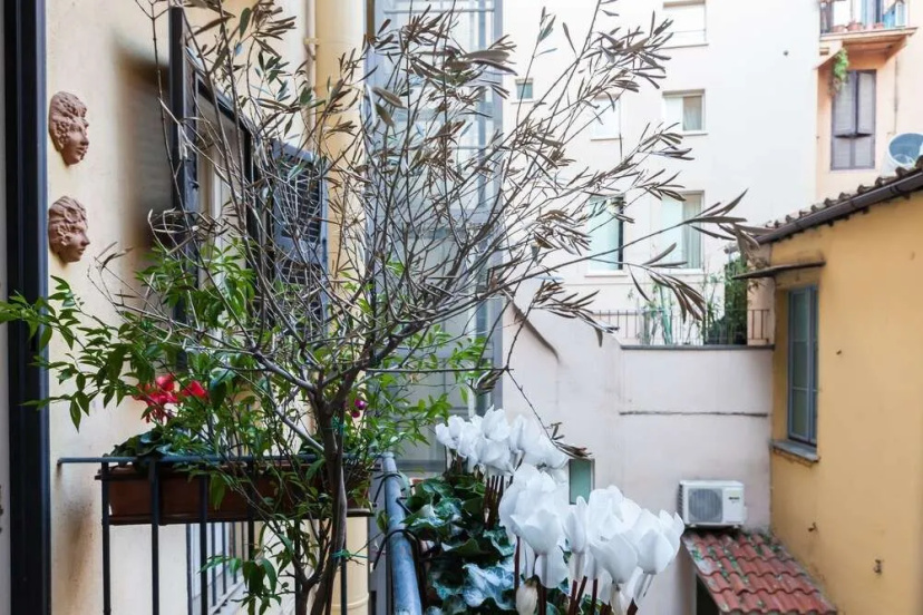 Luxury Trevi Apartment — отель с удобствами в Риме