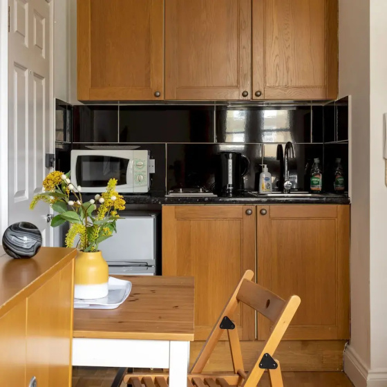 Cosy Studio in Earls Court Flat 10 — забронировать отель в Лондоне