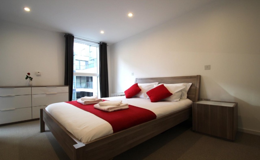 Dance Square Apartments By Thesqua.Re — забронировать отель в Лондоне