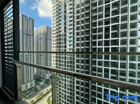 Ember Housing - Vinhomes Smart City Luxury Apartment Ha Noi 4 — отель в Ханое, Вьетнам
