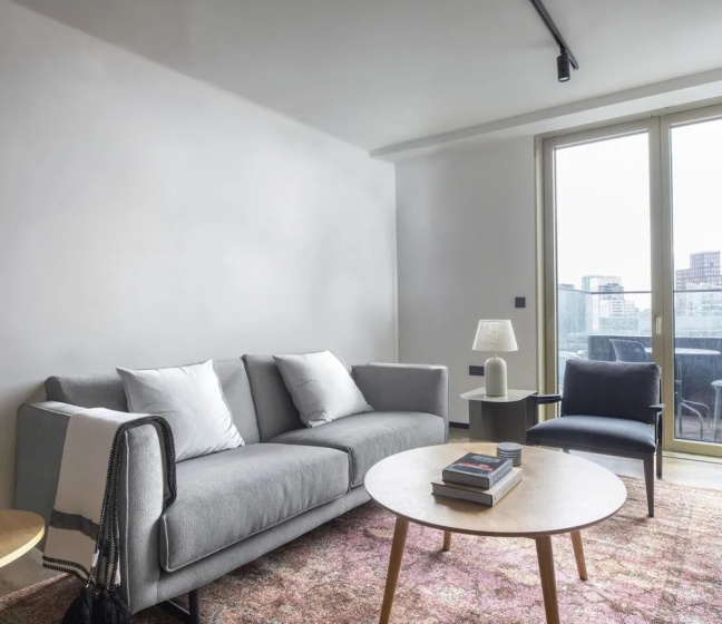 Charming 2 Bedrooms Apartment in London — отель с удобным расположением в Лондоне