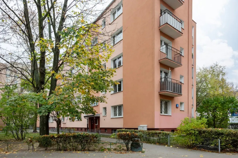Apartment Esperanto Warsaw by Renters — отель с удобствами в Варшаве