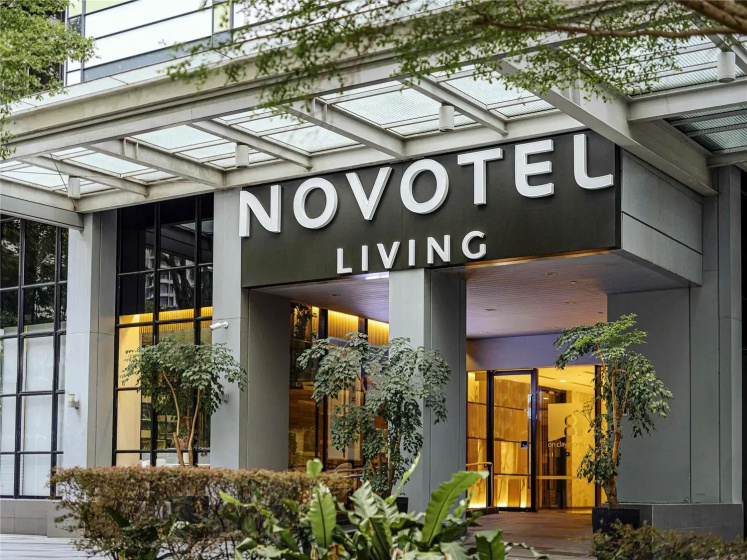 Novotel Living Singapore Orchard — забронировать отель в Сингапур