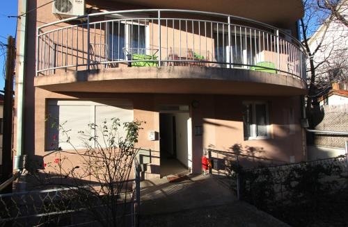 Apartment Violet — отель в Белграде, Сербия