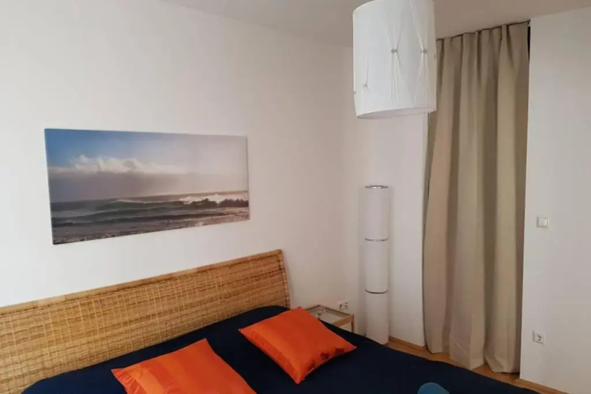 Bright Apartment in Hip & High Quality Neighborhood — отель с удобным расположением в вене