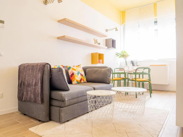 The Best Rent - Apartment in Crescenzago district — отель с удобствами в Милане