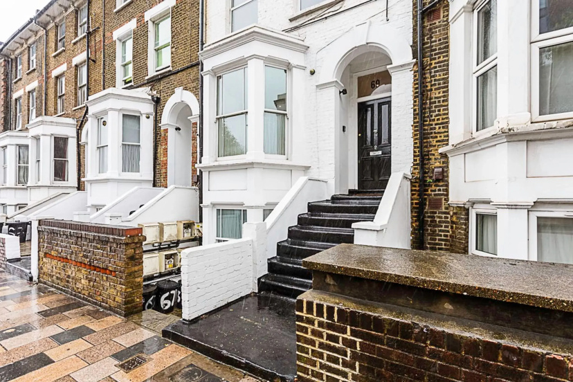 Stylish & Modern St Johns Hill — забронировать отель в Лондоне