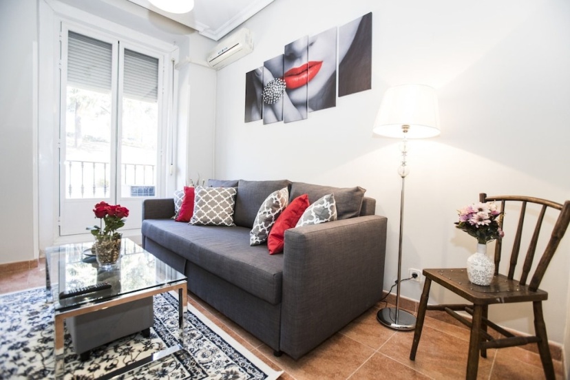 Apartamento  Catedral de la Almudena — комфортный отель в Мадриде