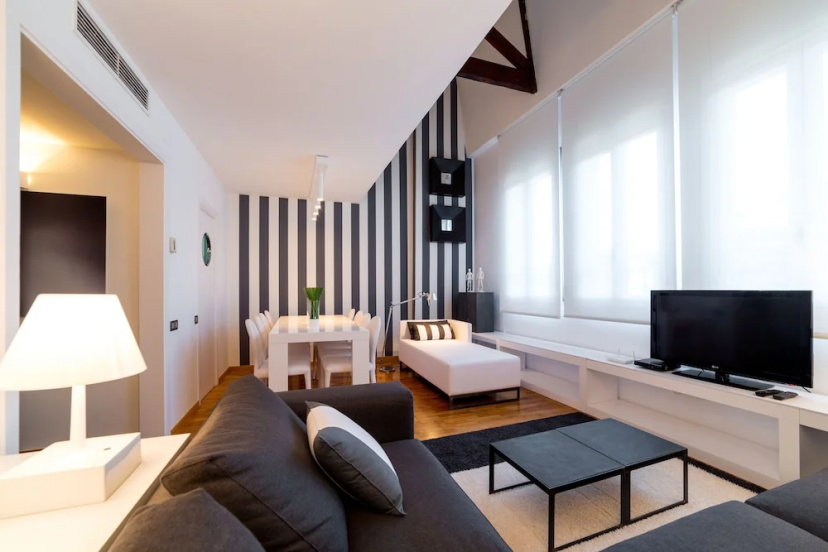 Balmes - Ático Con Piscina Privada En Barcelona — отзывы гостей и цены