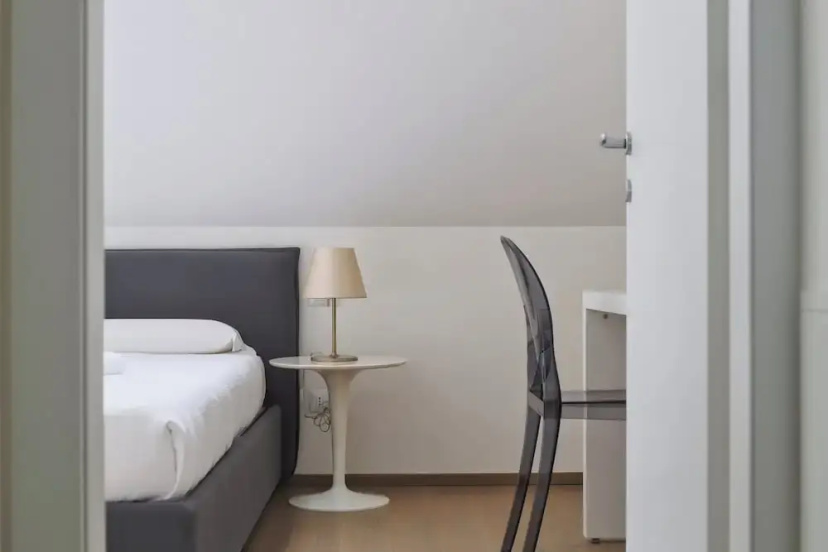 Цены на JOIVY Suite Corso Como 11 - Spiga Apt в Милане