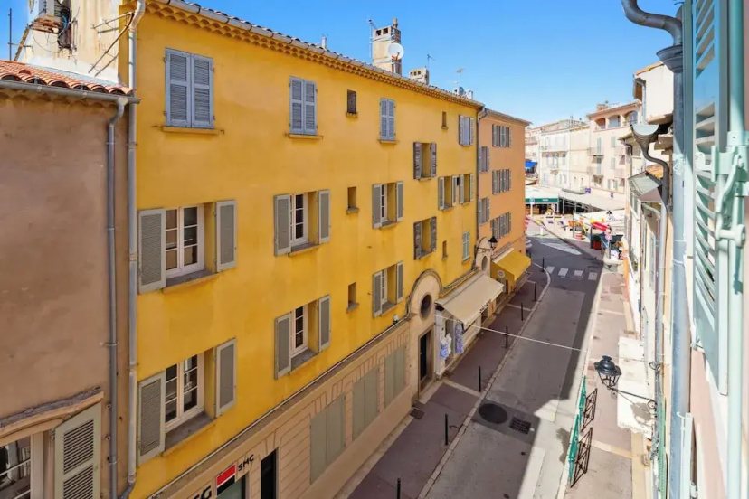 Cozy Flat -1bdr/4p- Saint-tropez — отель с удобствами в Сент-Тропезе