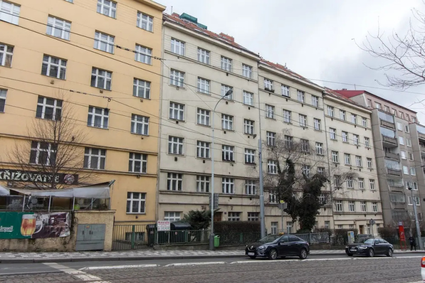 Cosy Modern Vinohrady Apartment — комфортный отель в Праге