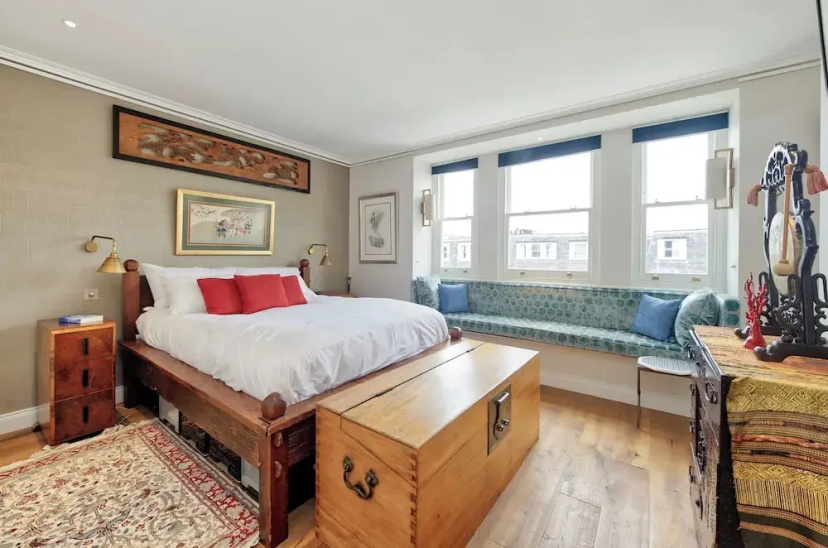 Stunning 2 Bedroom Apartment in Little Venice West London — отель с удобным расположением в Лондоне