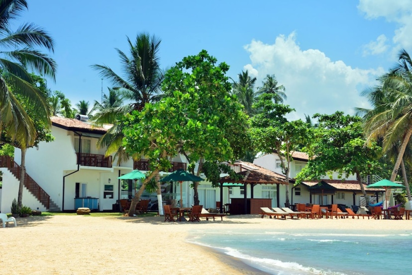 Blanca House • Unawatuna Beach Villas — отель с удобным расположением в Унаватуна