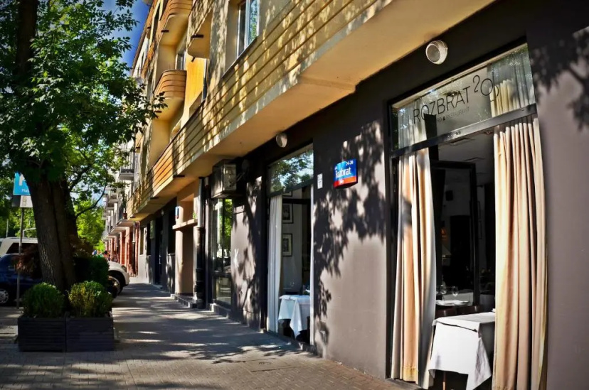 P&O Serviced Apartments FABRYCZNA — отель в Варшаве, Польша