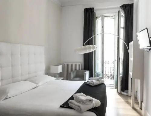 Luxury Apartments Barcelona — забронировать отель в Барселоне