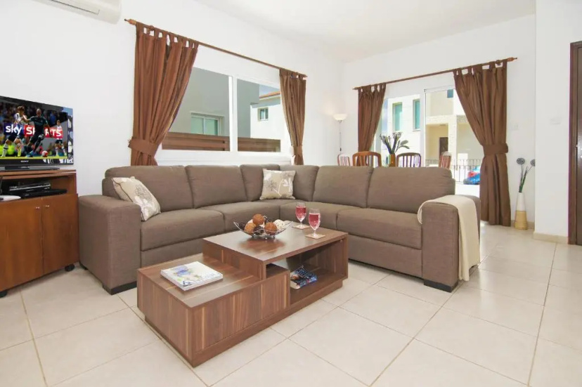 Villa Summer — комфортный отель в Протарас