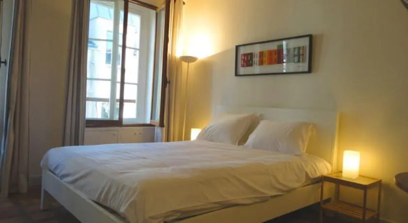 Into Paris - Mouffetard Apartment — отель с удобствами в Париже