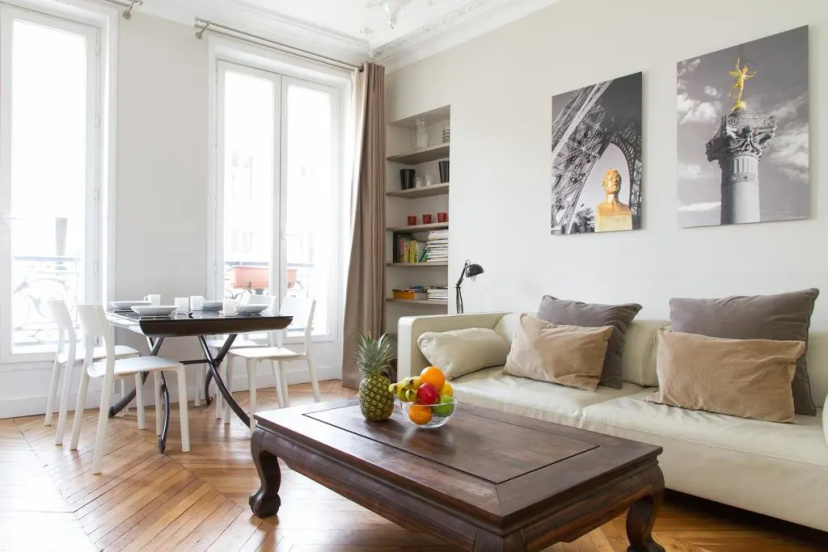 Private Apartment - Marais - Francs Bourgeois — отель с удобствами в Париже