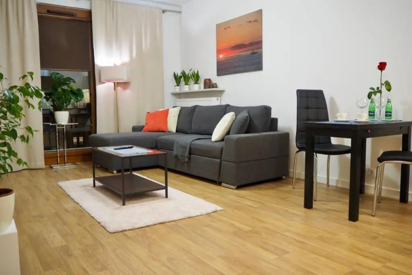Wilanów Apartment close to Town Hall and Palace — отель с удобствами в Варшаве