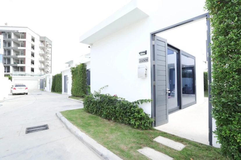 Private Pool Villa in Central Pattaya - Palmc9 4 — отель в Паттайе, Таиланд