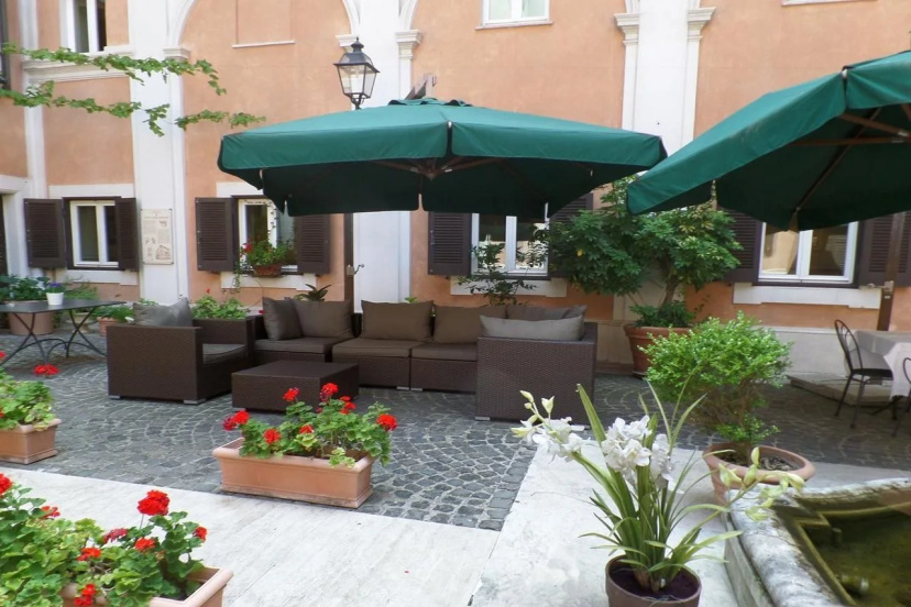 Otel' Antico Palazzo Rospigliosi — забронировать отель в Риме
