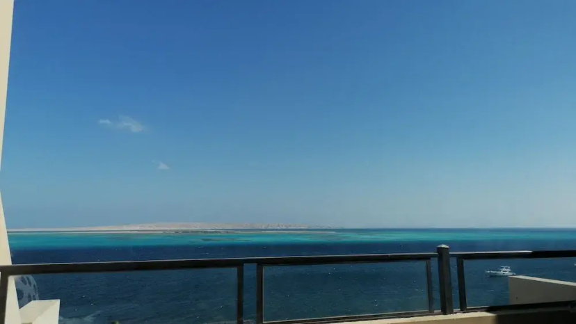 Stunning Sea View 1-bed Apartment in Hurghada — отзывы гостей и цены