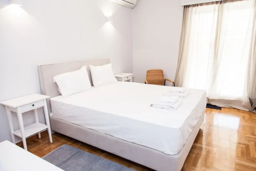 Modern beauty in central area — отель с удобствами в Афины