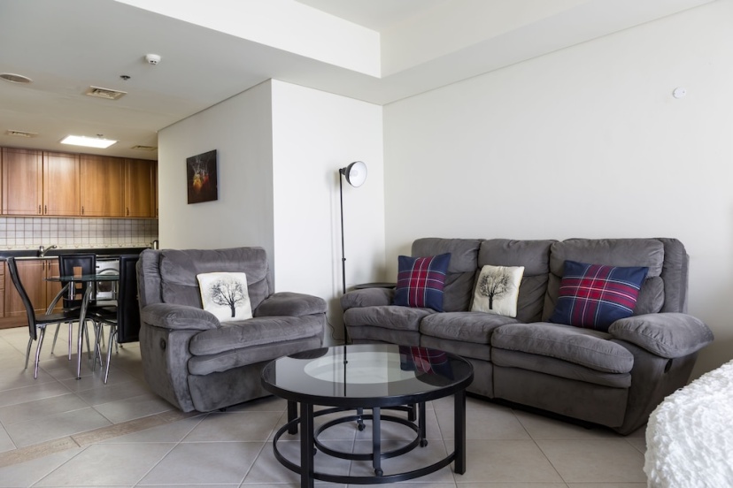 Цены на HiGuests Vacation Homes - Princess Tower в Дубае