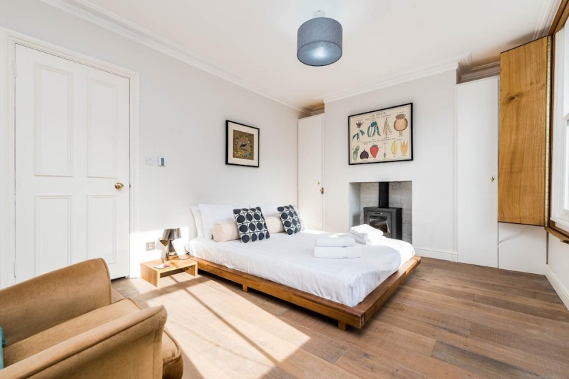 Stunning 3BD Flat With Garden in Shoreditch Zone 1 — забронировать отель в Лондоне