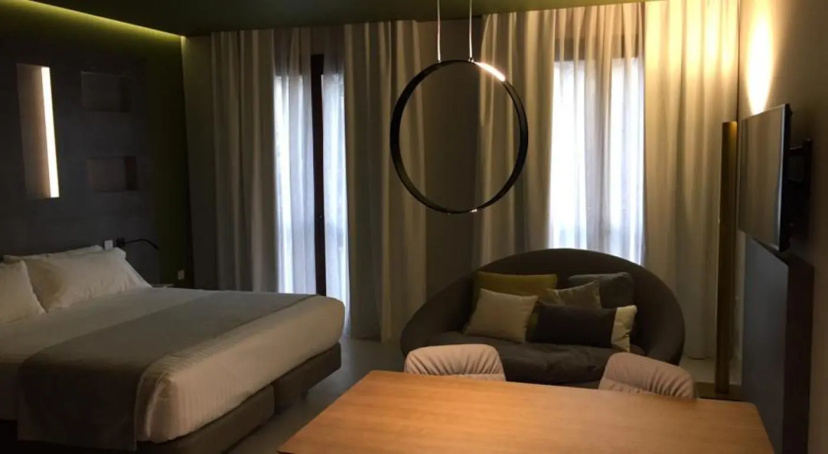 Hotel & Spa MYR Plaza Mercado — отель с удобствами в Валенсии