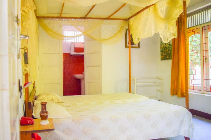 Shammie Guest House — отель с удобным расположением в Хиккадува