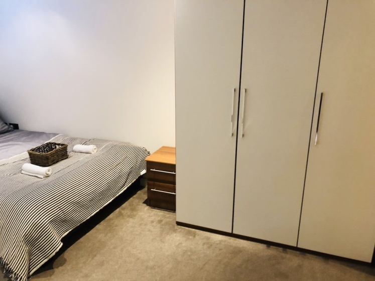 Цены на 2bed 2bath apartment in kings cross в Лондоне