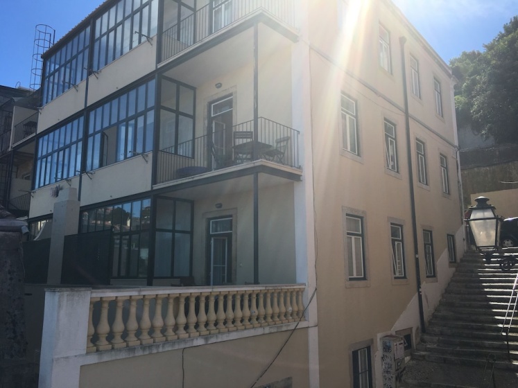 Castelo Terrace Apartments — отель в Лиссабоне, Португалия