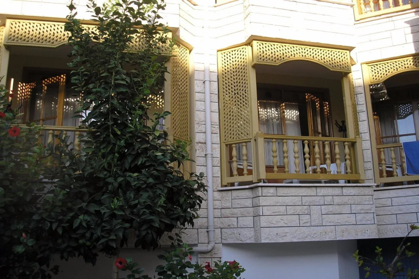 Mr Crane Hotel — отель в удобной локации в Кемере