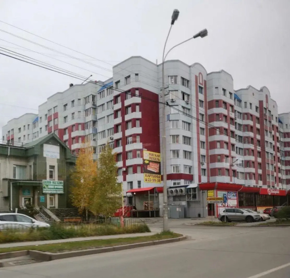 Uutnaa 2-komnatnaa kvartira na ulice Ugorskaa — забронировать отель в Сургуте