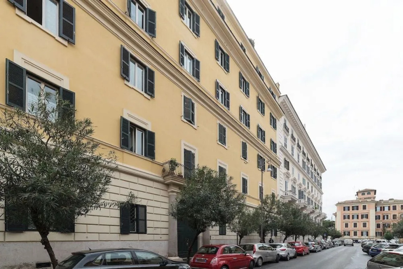 Domus Aurea & Colosseo Sweet Flat — комфортный отель в Риме