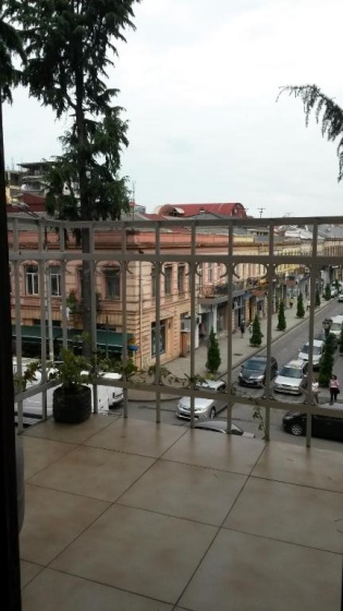 Tengiz`s Apartment on Gorgiladze — отель с удобствами в Батуми