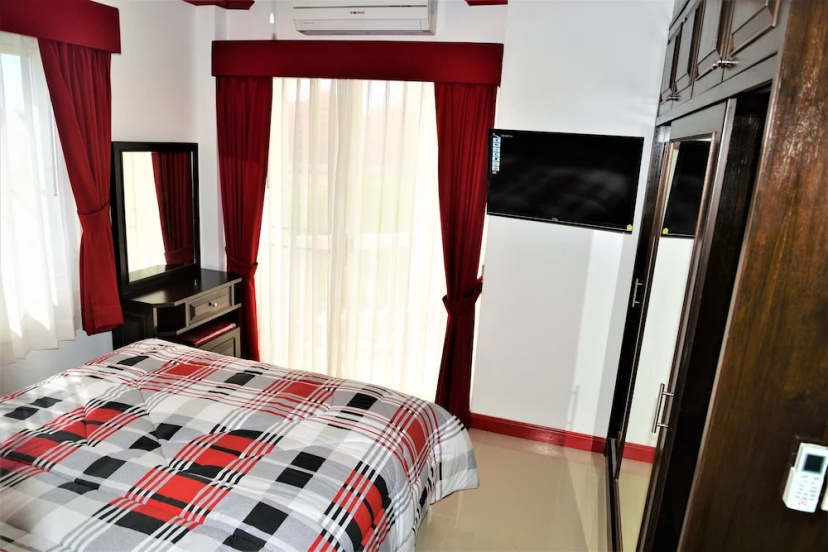 Luxury 1 bed Corner Condo — забронировать отель в Паттайе