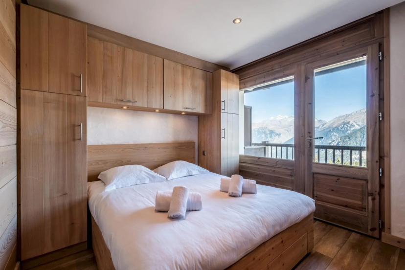 ITAUBA - Luxury ski in ski out apartment with sauna — отель в Куршевеле, Франция