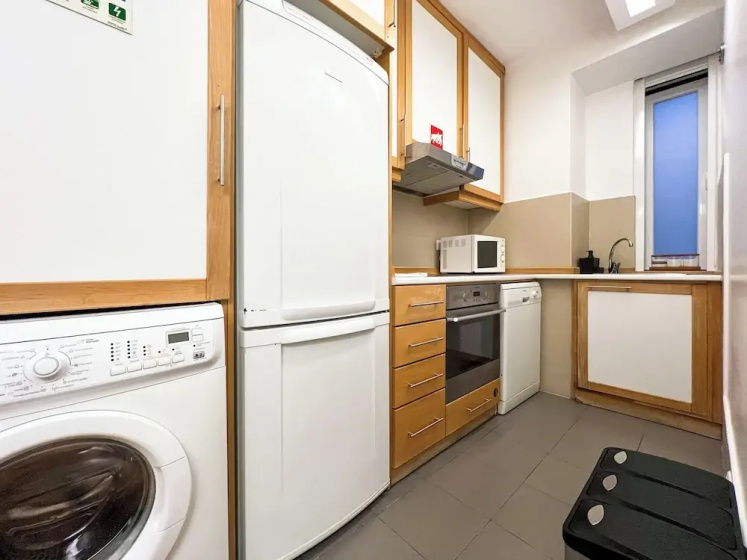 Santo1 · Modern Studio Close to Timeout Market — отель с удобным расположением в Лиссабоне