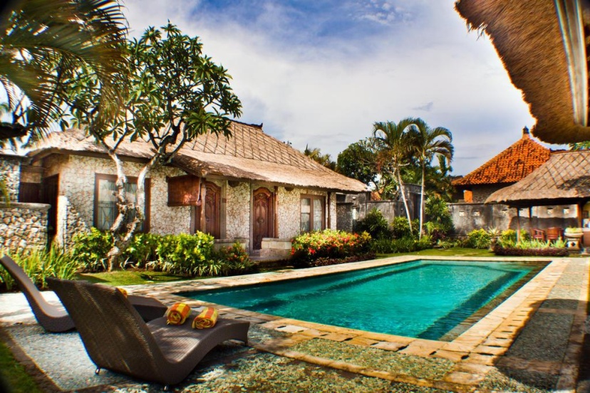 Villa Sembilan — комфортный отель в Кута